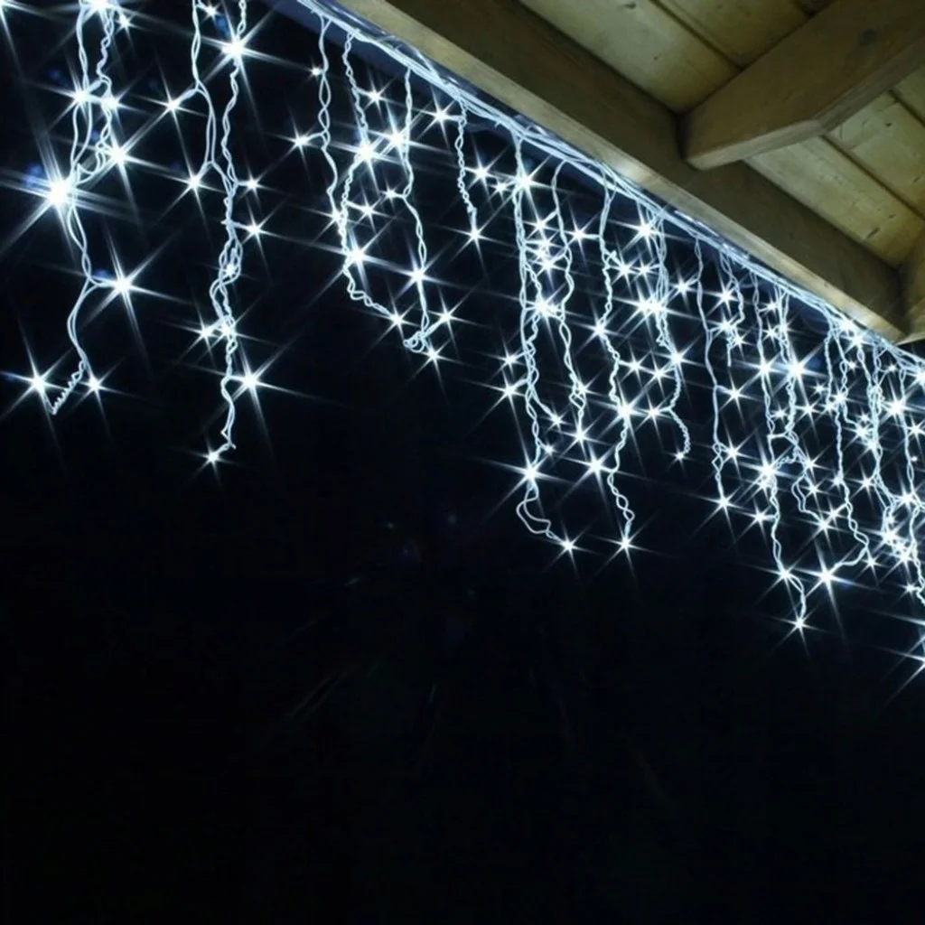 Світлодіодна вулична гірлянда СolorWay Бахрома 192 LED (IP44) 6 м x 0.6 м Холодний білий (CW-GOF-192L66VCW)