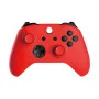 Чехол для джойстика Xbox One Dobe (c накладками на стики) PREMIUM красный Чехол для джойстика Xbox One Dobe (c накладками на стики) PREMIUM красный