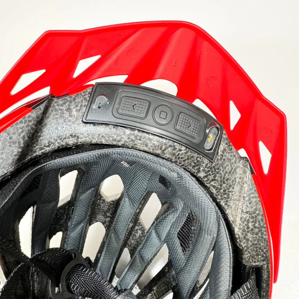 Захисний шолом Livall MT1 NEO (M) Black/Red (54-58см) (LIV-T0MT1N-1243)